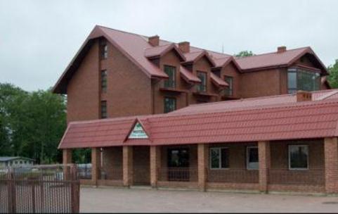 Hotel Pod Dębami Terespol Buitenkant foto