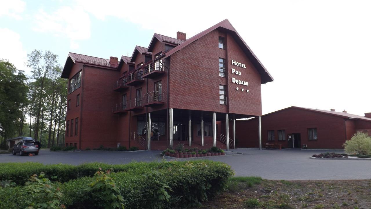 Hotel Pod Dębami Terespol Buitenkant foto